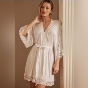 Eberjey Naya Lace-Trim Wrap Robe And Nightgown